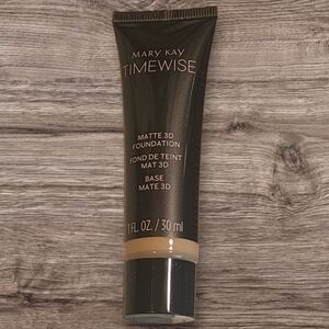 MARY KAY TimeWise Matte 3D FOUNDATION BEIGE C 140  099969  FULL SIZE!